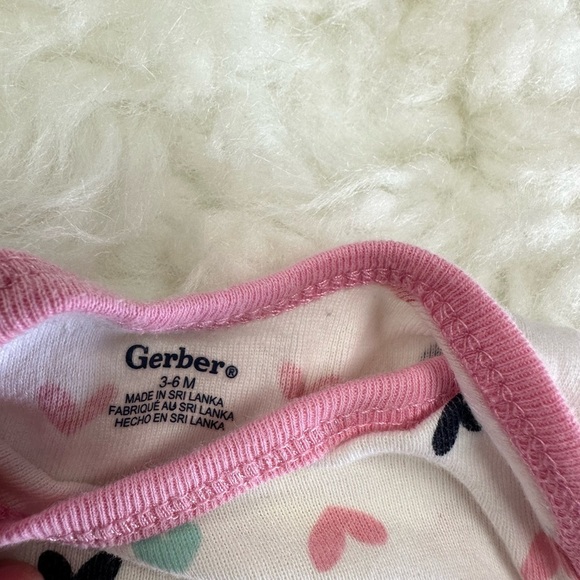 Baby Girl 3-6 Months Set of 3 Bodysuits  
Size 3-6 months​ - Picture 7 of 8